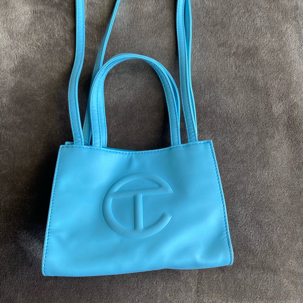 Pool blue Telfar bag